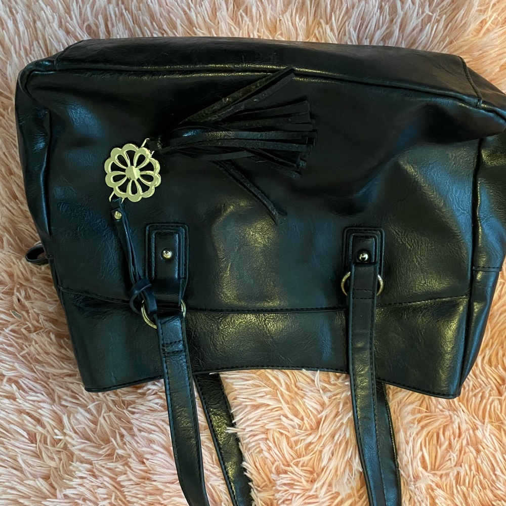 Black Faux Leather Bueno Bag